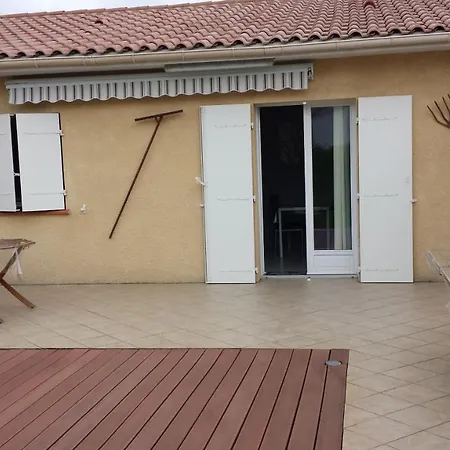 Holiday home Independant Dans Maison Individuelle *